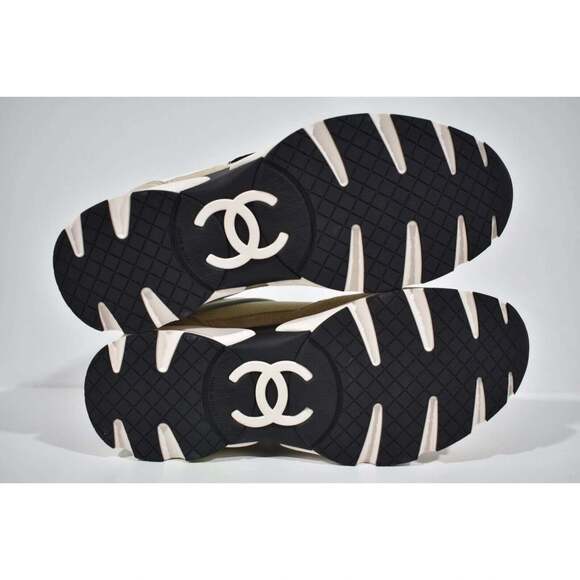 Chanel 22S White Ivory Beige Black CC Logo Tie Flat Runner Trainer Sneaker 42 - Picture 11 of 11